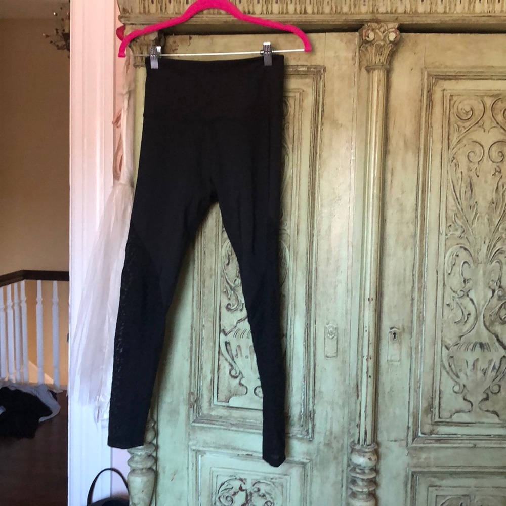 Beyond yoga leggings